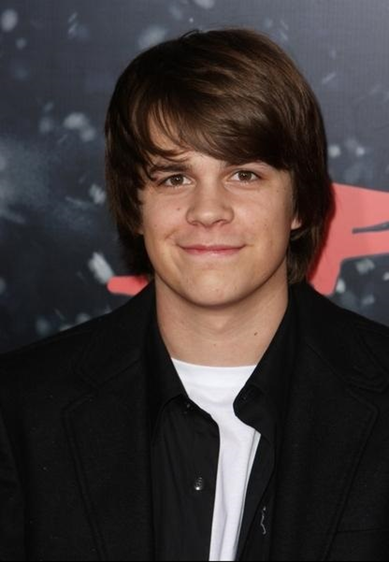 Johnny Simmons - Foto 1