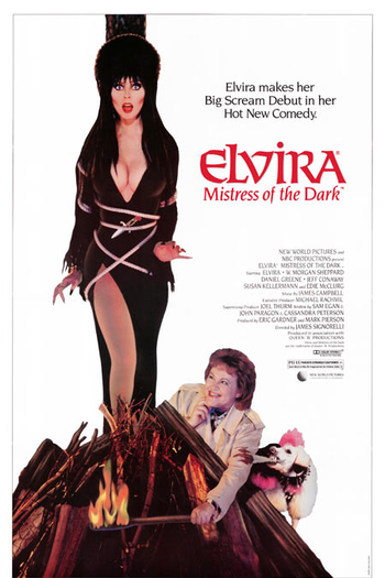 de Filme Elvira, a Rainha das Trevas (1988)