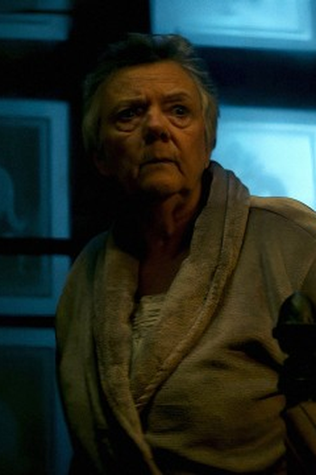 Poster de Episódio A Killer Comes Home (2023)