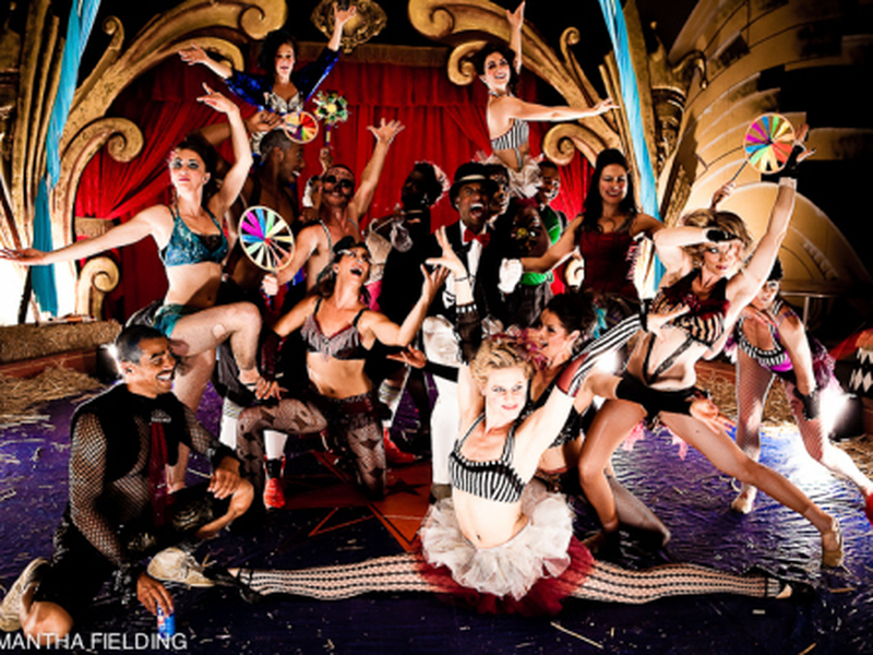 Foto 22 de You, Me & The Circus