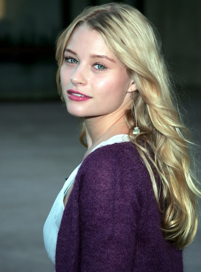 Emilie de Ravin - Foto 1