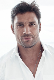 Manu Bennett - Poster / Capa / Cartaz - Oficial 1