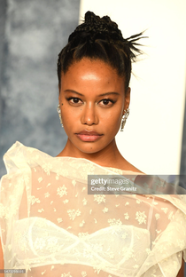 Taylour Paige - Poster 1