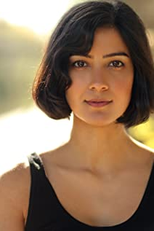 Rakhee Thakrar