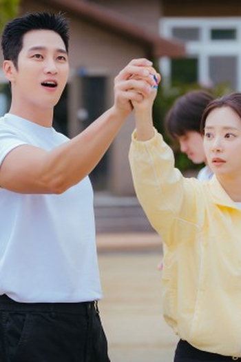 Poster de Episódio 삼촌이… 안 나가셔? (2026)