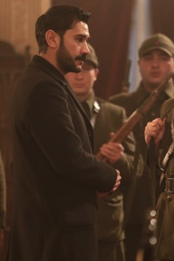 Poster de Episódio 10. Bölüm (2021)