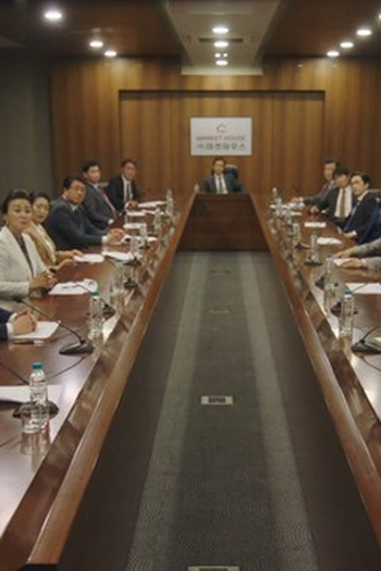 Poster de Episódio 이런, 시발 (2023)