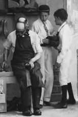 Two Naughty Boys Teasing the Cobbler (Two Naughty Boys Teasing the Cobbler)