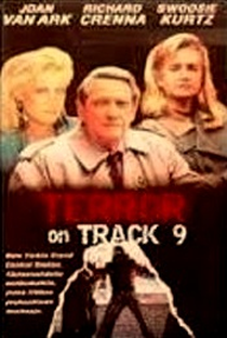 Terror no Terminal 9 - Poster / Capa / Cartaz - Oficial 1