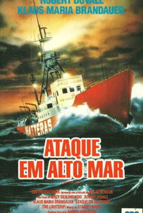 Ataque em Alto Mar - Poster / Capa / Cartaz - Oficial 2