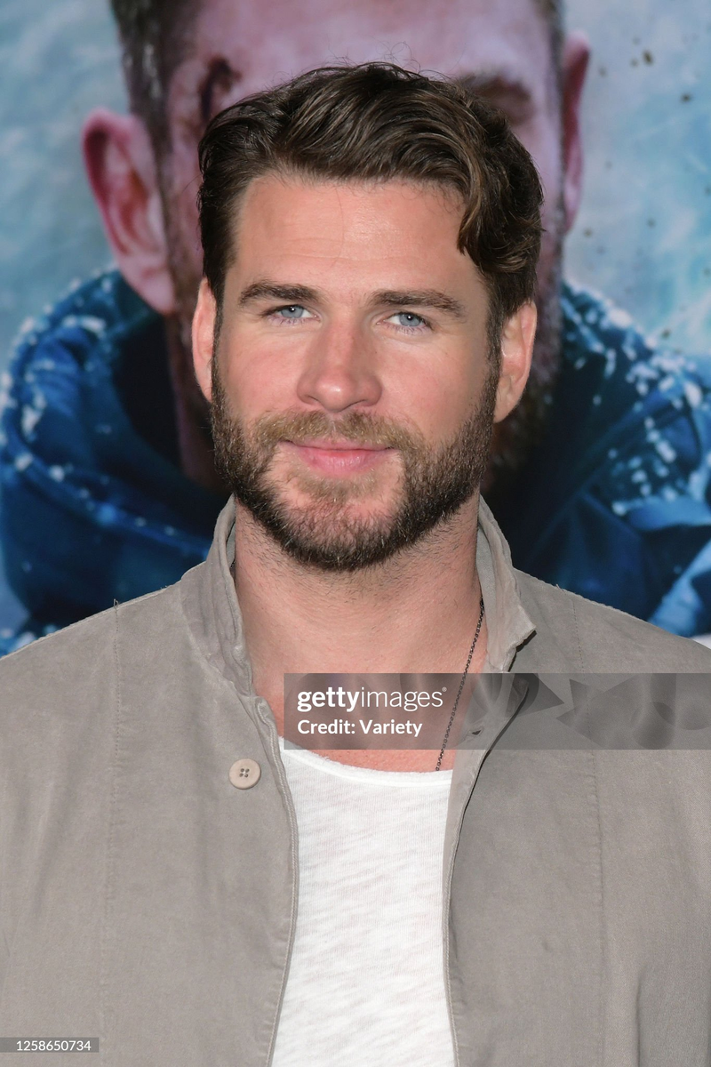 Liam Hemsworth - Foto 16