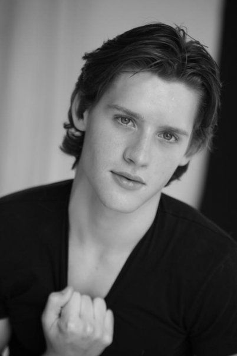 Luke Kleintank - Foto 1