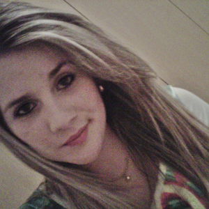 Foto de perfil de Anna Caroline Ferreira
