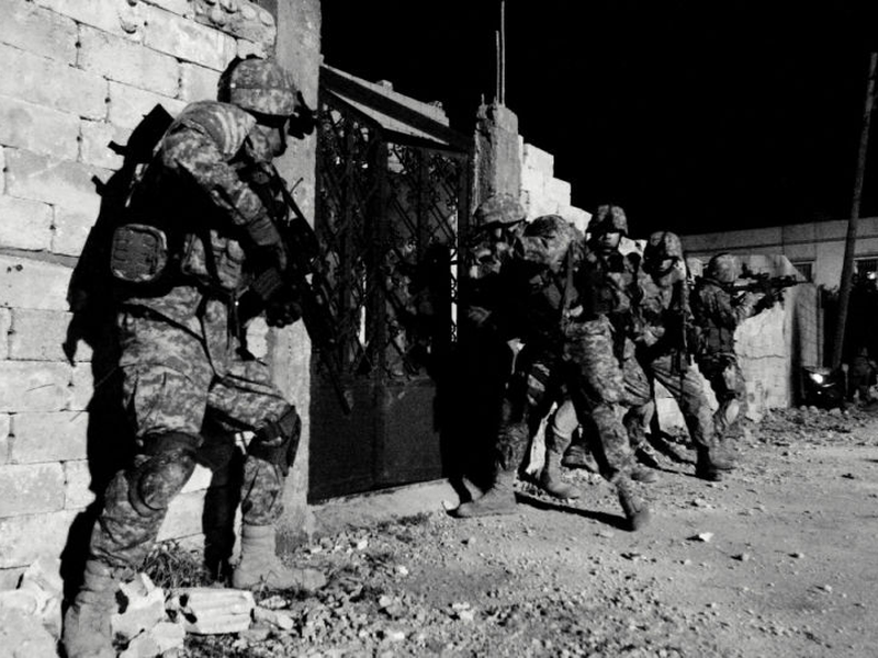 Foto 9 de Guerra Sem Cortes