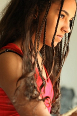 Menina de barro (Menina de barro)