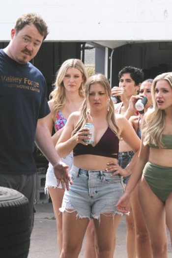 Poster de Episódio Bikini Car Wash (2024)