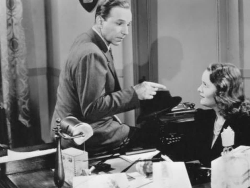 Foto 2 de Behind The News