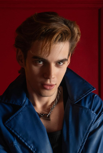 Don Miroradoff (I) - Poster 1