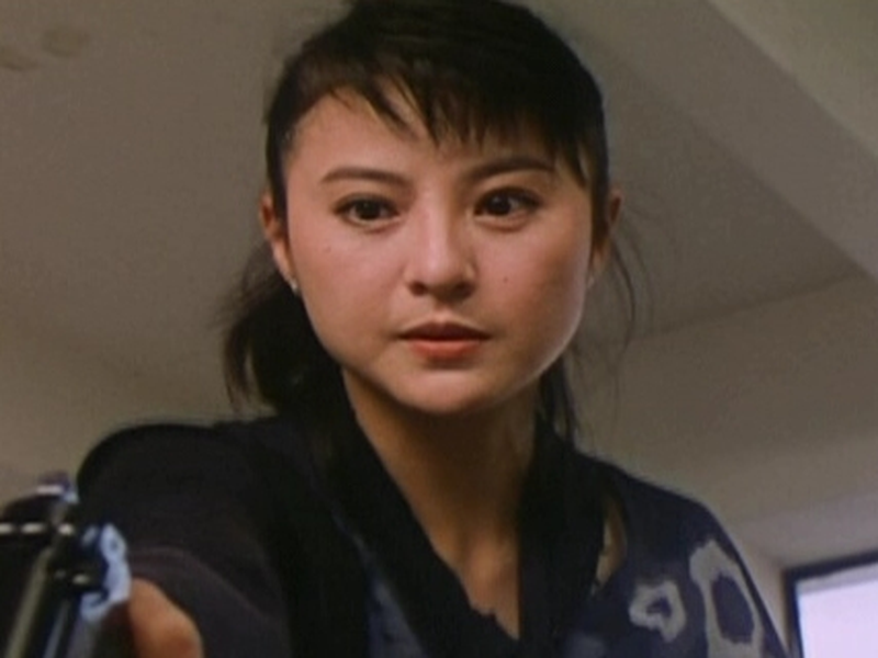 Foto 3 de The Inspector Wears Skirts IV