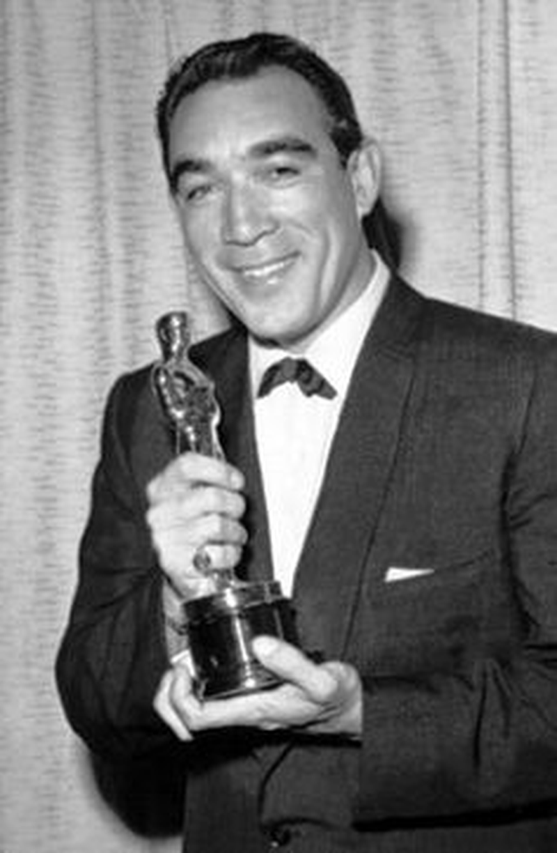 Anthony Quinn - Foto 6