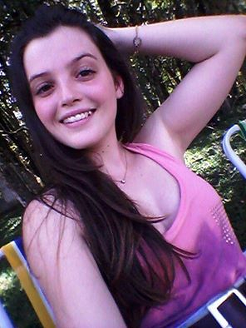 Camila Meneguetti - Foto 4