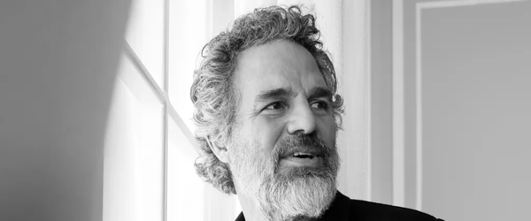 Mark Ruffalo diz que artistas de Hollywood têm medo de serem cancelados por estúdios