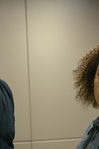 Poster de Episódio Negotiating with Tigers (2023)