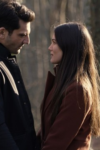 Poster de Episódio 17. Bölüm (2022)