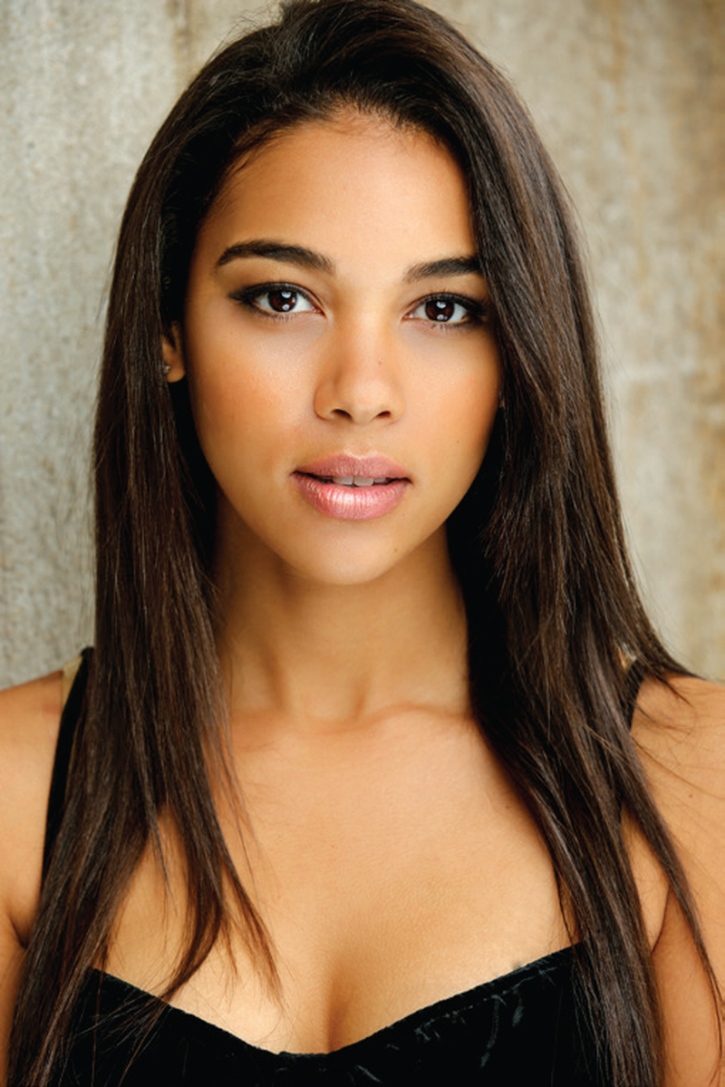 Alexandra Shipp - Foto 11