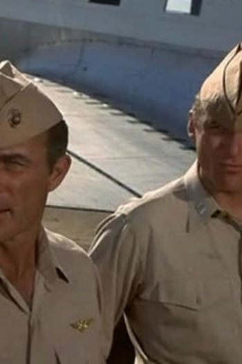 Poster de Episódio Love and War (1976)