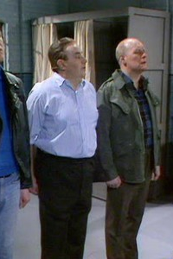 Poster de Episódio New Faces, Old Hands (1974)