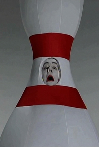 Poster 1 de Curta Bowled Over (2007)