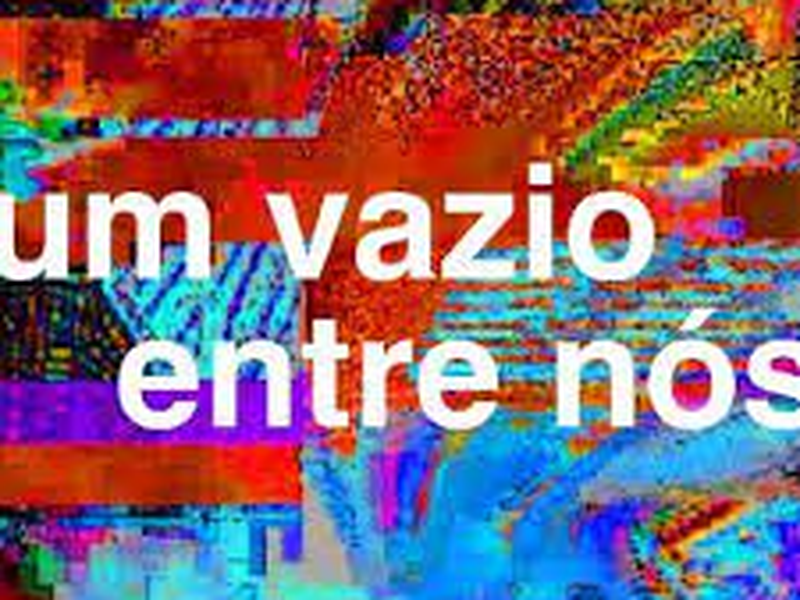 Foto 1 de Um Vazio Entre Nós