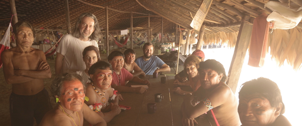 Assista trailer de "Gyuri", sobre a fotógrafa Andajur com os Yanomami