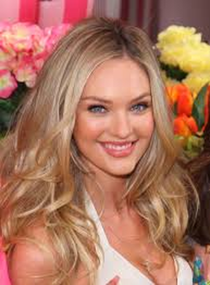 Candice Swanepoel - Foto 1