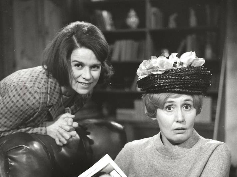 Foto 3 de Love from a Stranger