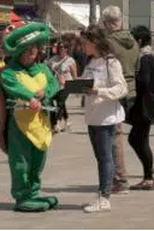 UM MINUTINHO (UM MINUTINHO)