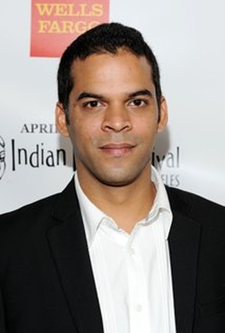 Vikramaditya Motwane (12 de Junho de 1976)  Artista  Filmow