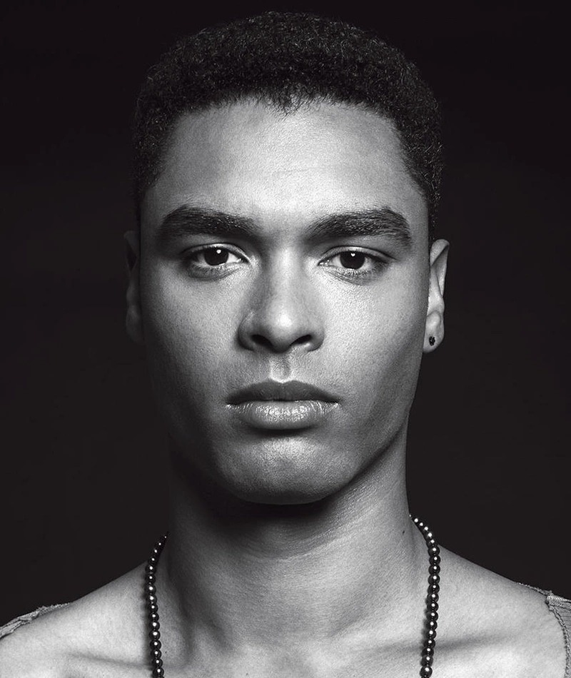 Regé-Jean Page - Foto 1