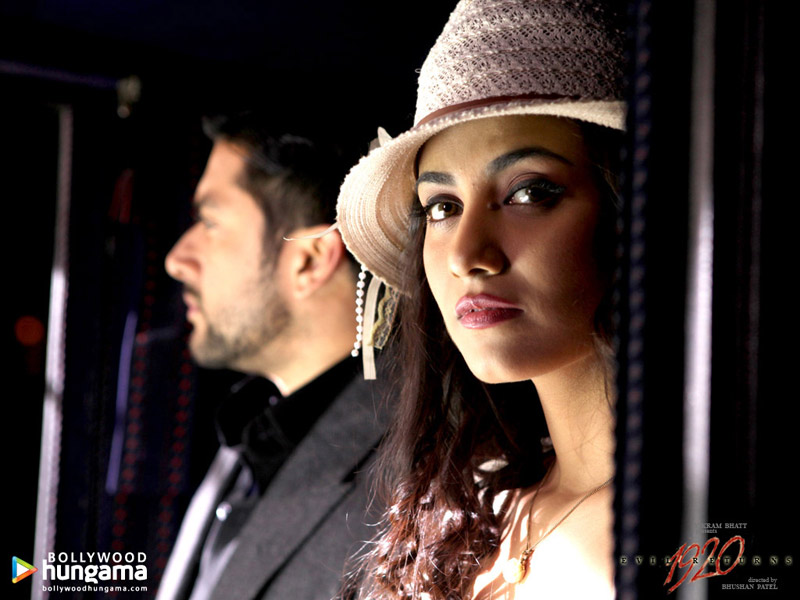 Foto 20 de 1920: Evil Returns