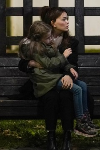 Poster de Episódio Hiç Ayrılmayacağız (2022)