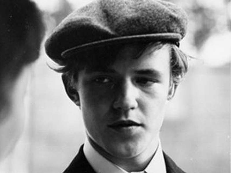 Foto 9 de Here Is Your Life