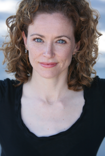 Leslie Hope (I) - Poster 1