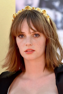 Maya Hawke - Poster 1