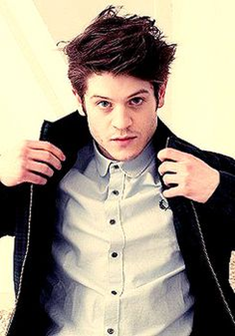 Iwan Rheon - Foto 5