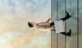 Ben Stiller continua andando pelo mundo em pôster de “The Secret Life of Walter Mitty”