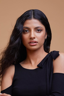 Priya Kansara - Poster 1