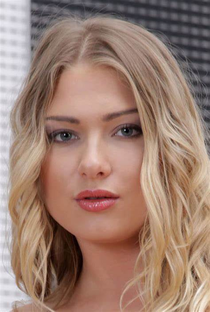 Lucy Heart - Poster 1