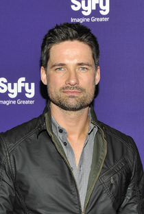 Warren Christie - Poster 1