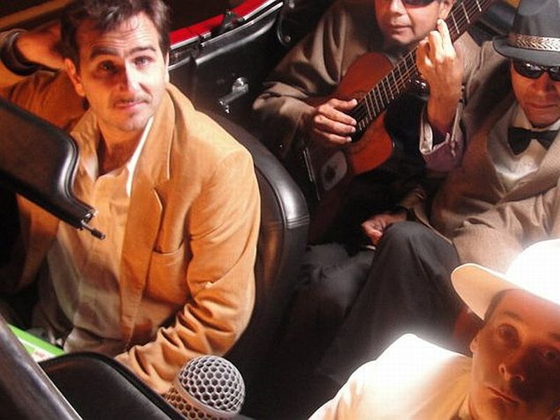 Foto 2 de Bolero de Noche